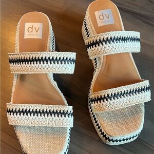 Dolce Vita Woven Sandals in Cream and Black